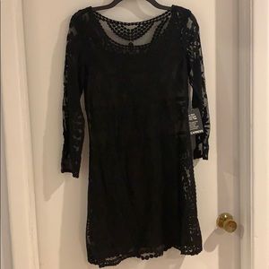 Long sleeve black lace mini bodycon dress